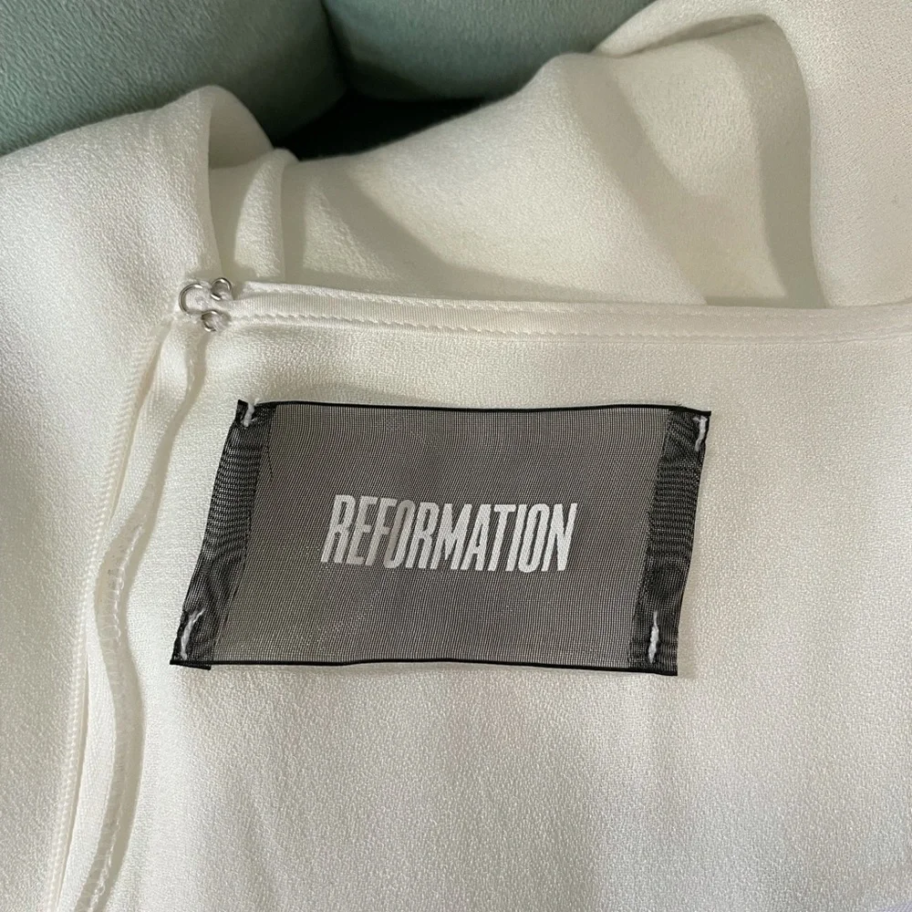 Reformation Thistle Ivory Wedding Dress - Picture 5 of 11